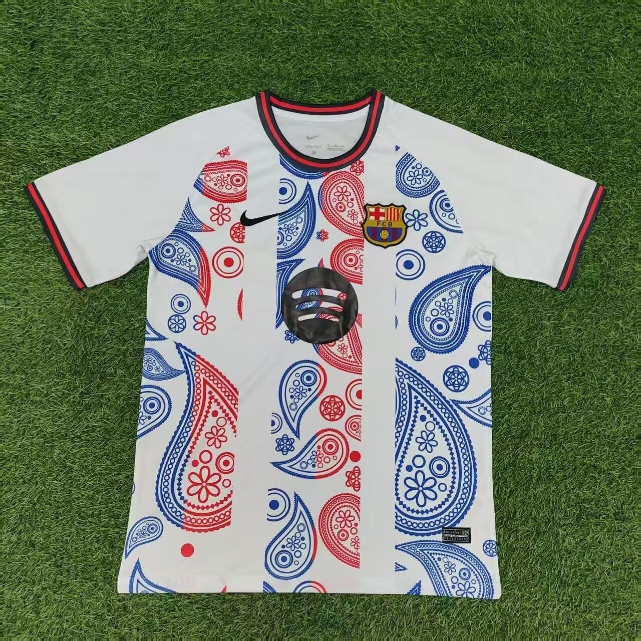 Barcelona 24/25 Special Edition White kit