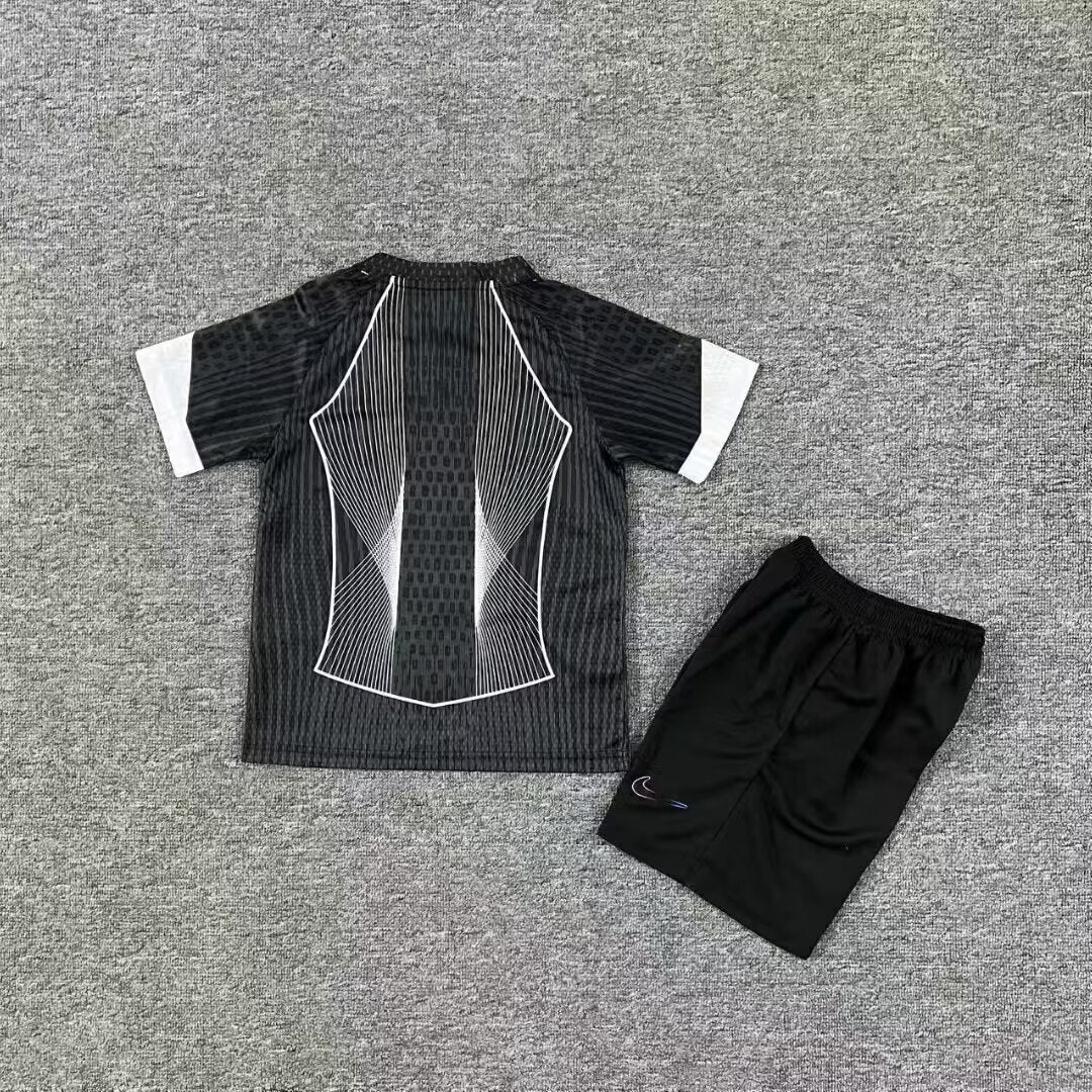 Barcelona 2026 Kids Special Edition Black&White kit