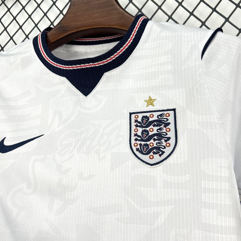 England 26/27 Kids Home kit