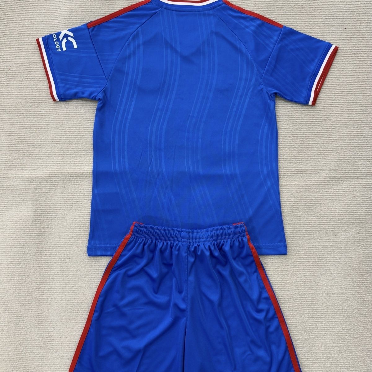 Manchester United 2026 Kids Away kit