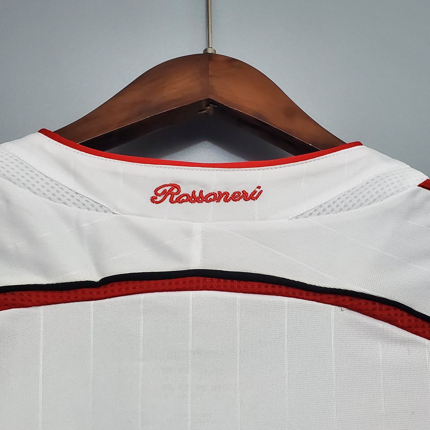 AC Milan Retro 06/07 Away Kit – Retro Football Shirt