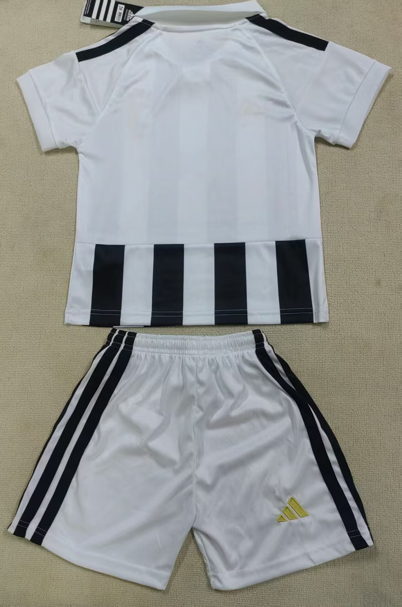 Juventus 26/27 Kids Home kit