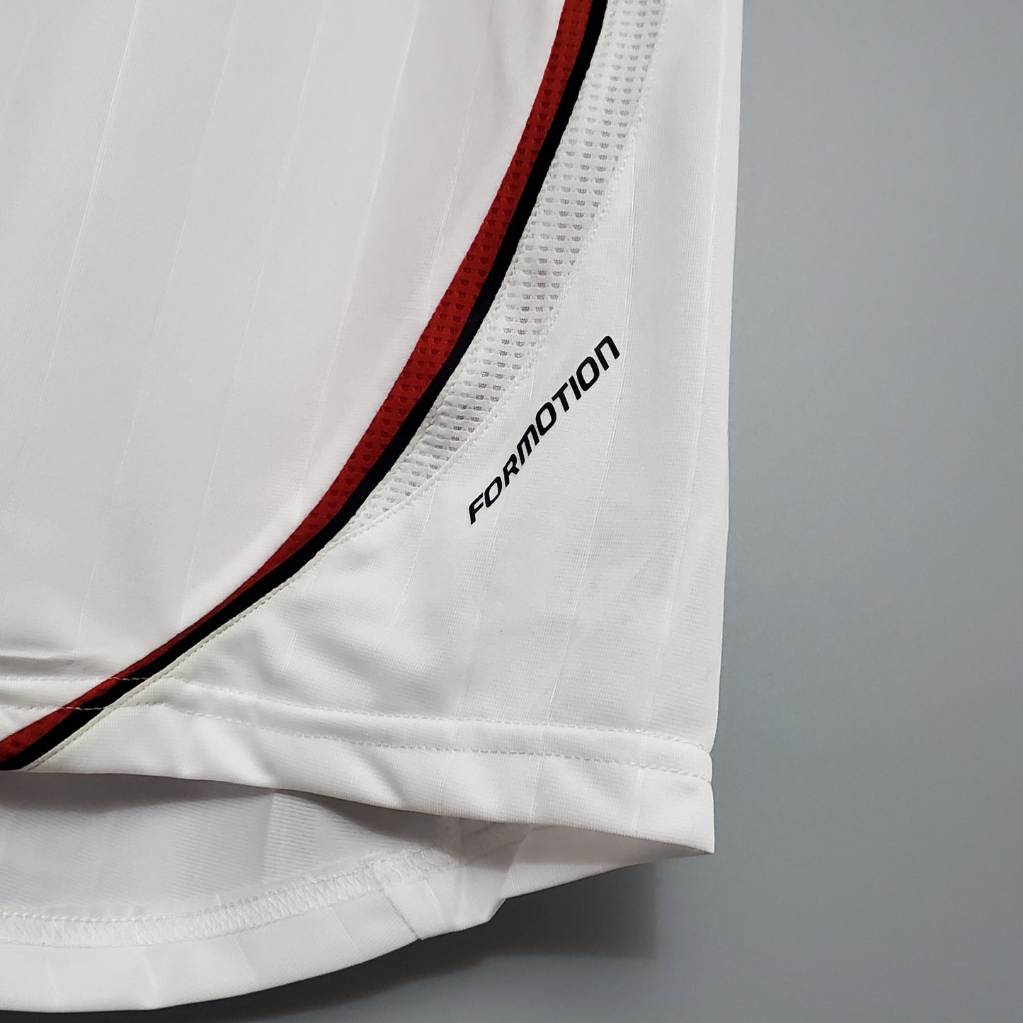 AC Milan Retro 06/07 Away Kit – Retro Football Shirt