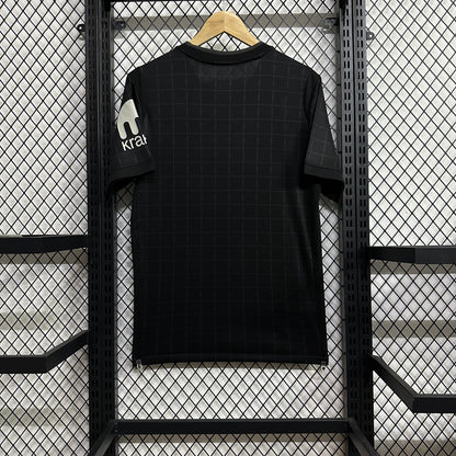 Tottenham Hotspurs 25/26 Away black kit