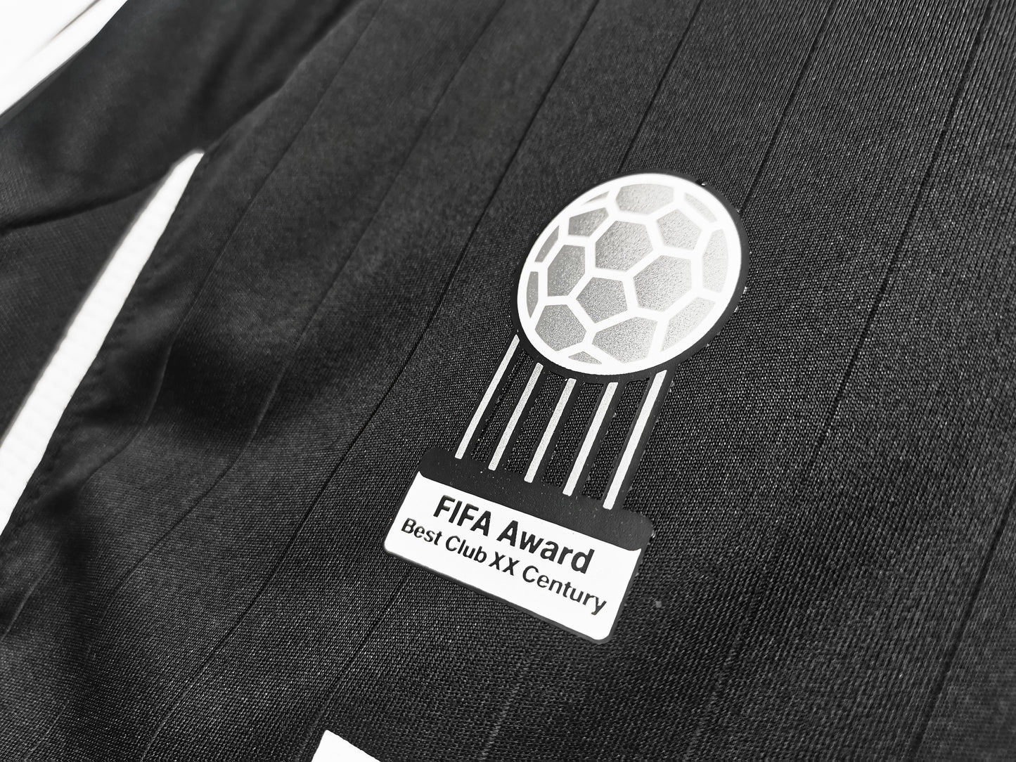 Real Madrid Retro 2006/07 Away kit