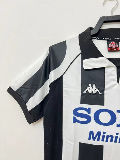 Juventus Retro 97/99 Home Kit – Retro Football Shirt