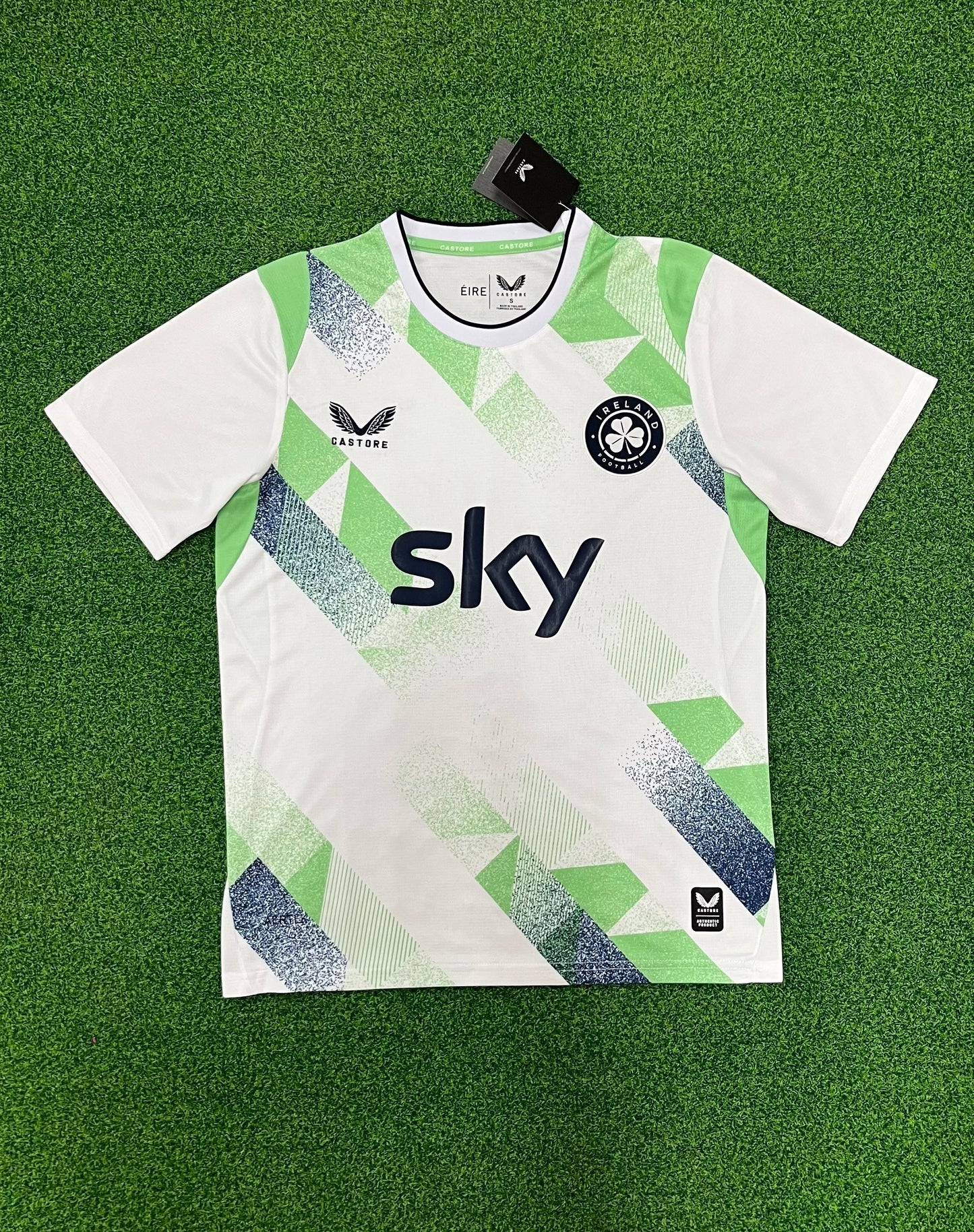 Ireland 26/27 Away kit