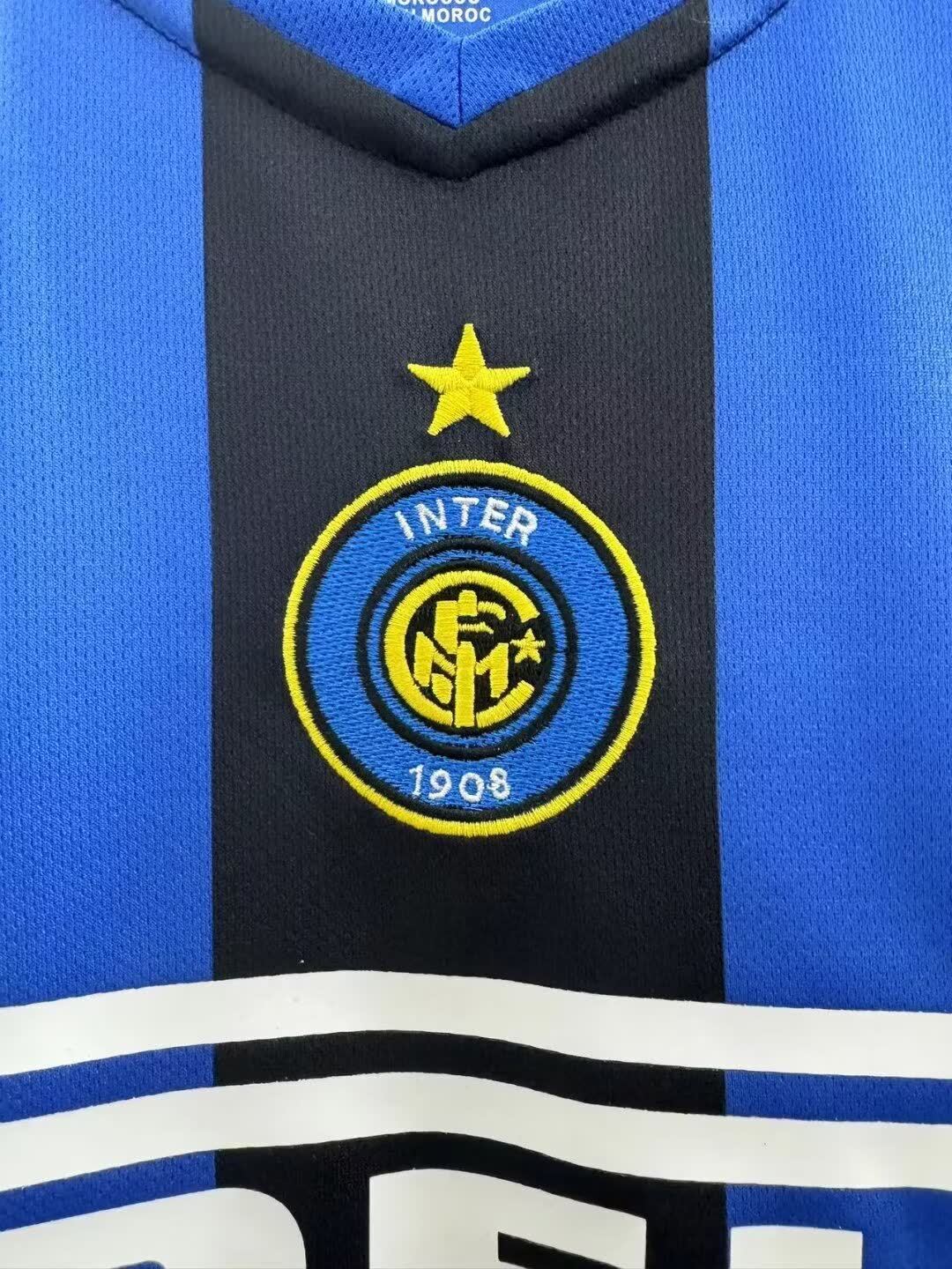 Inter Milan 2004/05 Retro Football shirt- Home kit