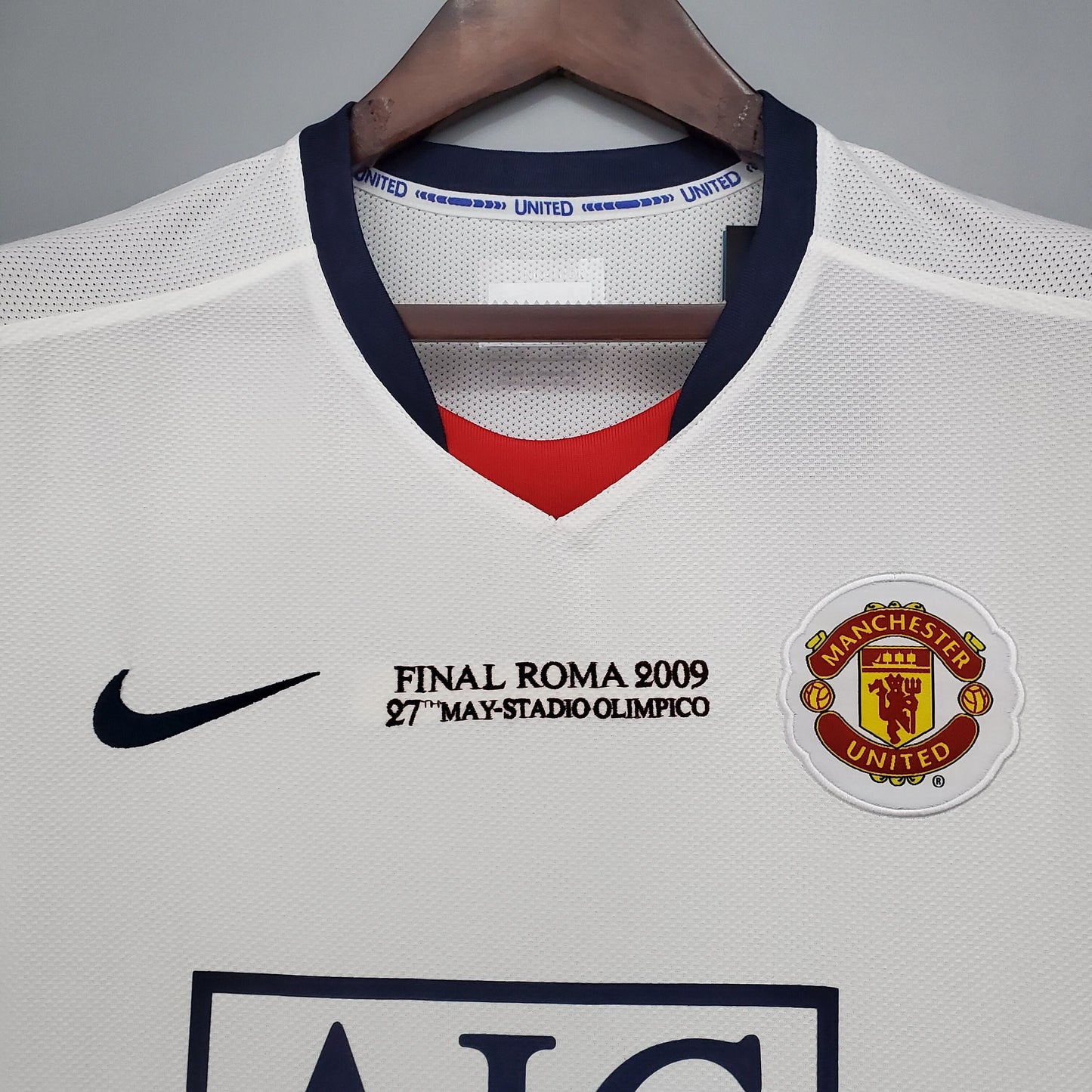 Manchester United Retro 08/09 Away kit