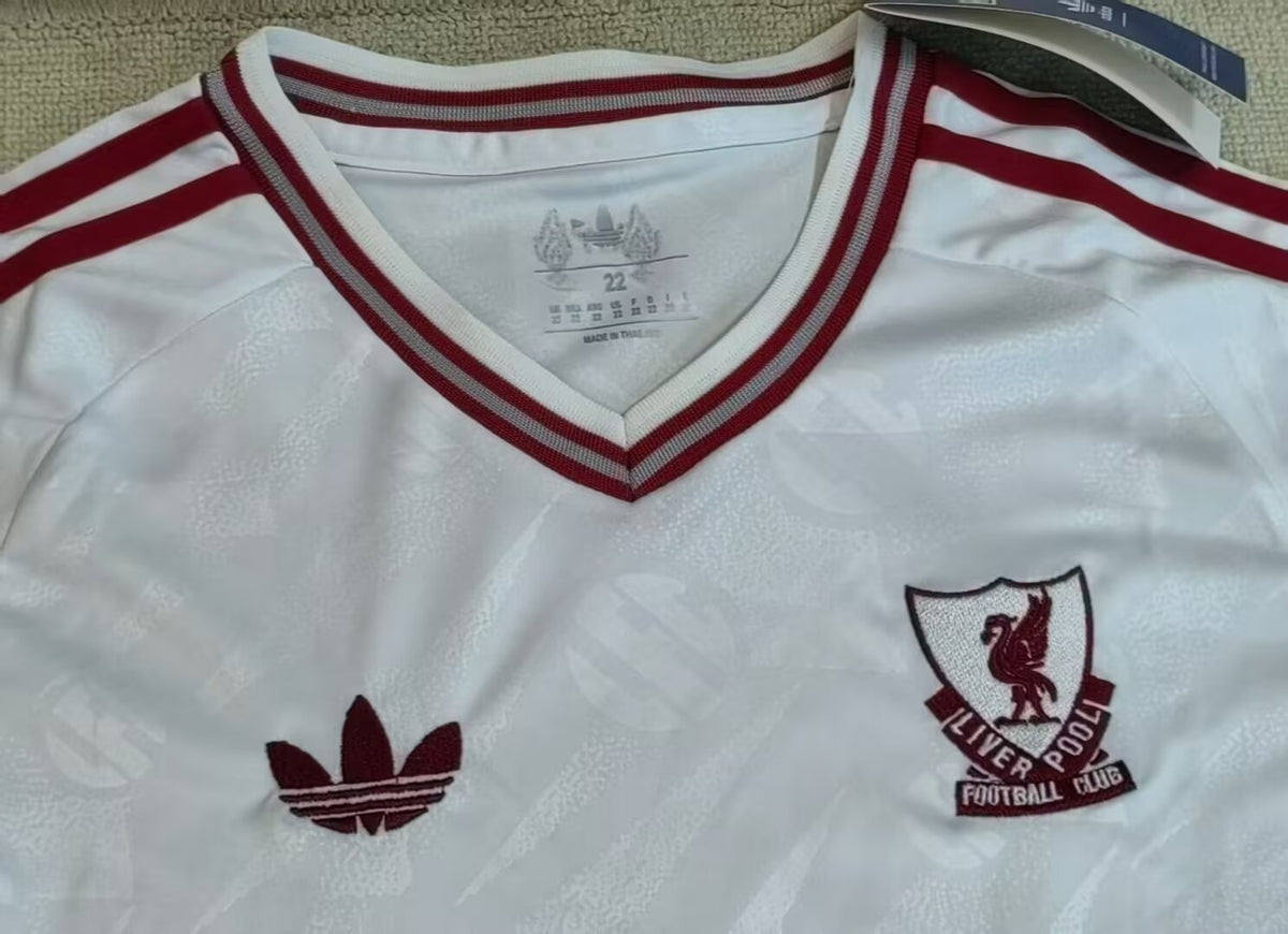 Liverpool 26/27 Kids Away White kit