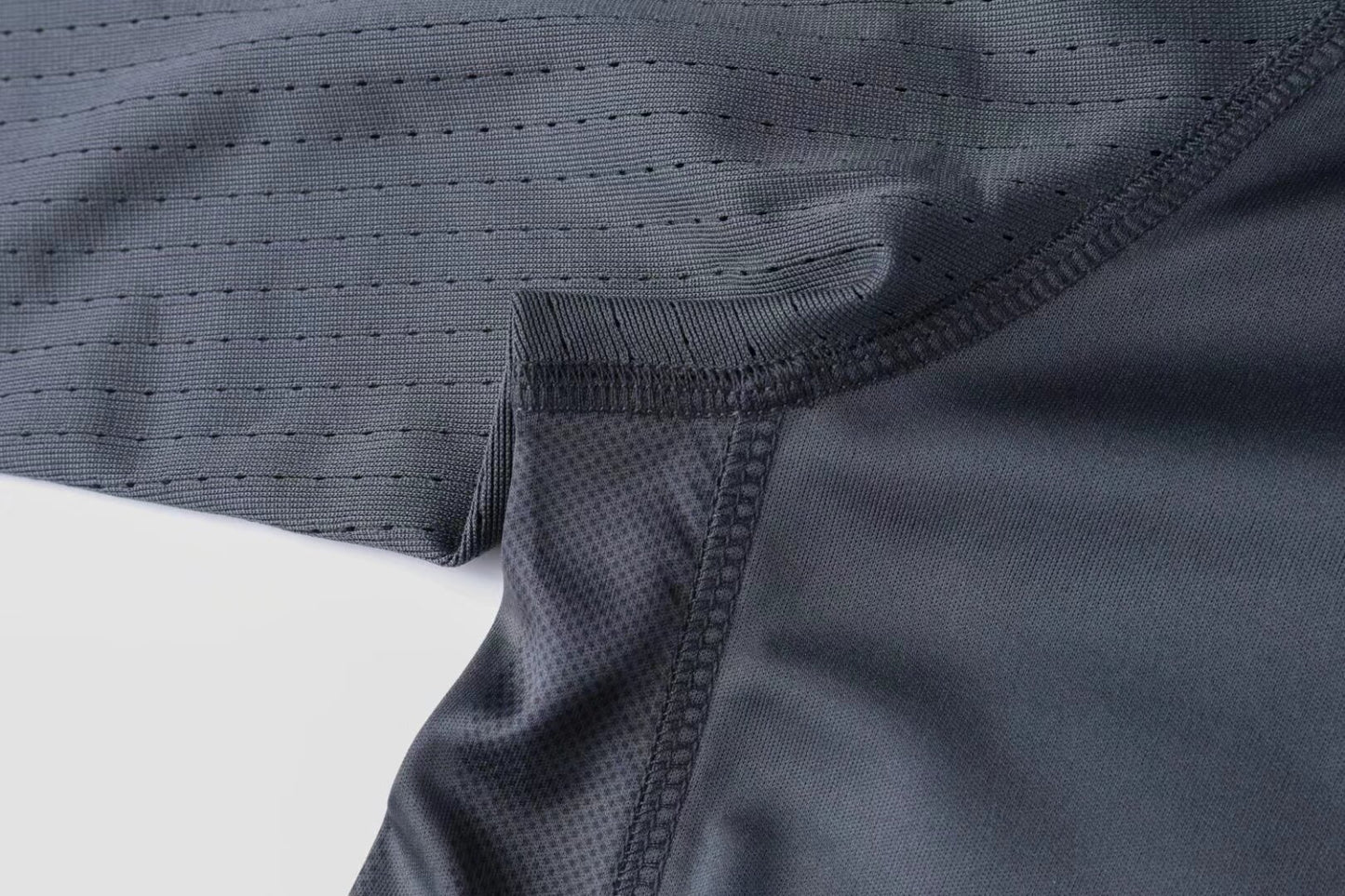 Liverpool 2009/10 Retro Away kit