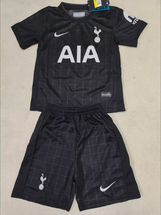 Tottenham Hotspurs 25/26 Kids Away Black kit