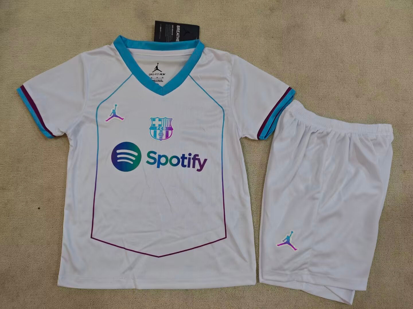 Barcelona 26/27 Kids Away Special kit