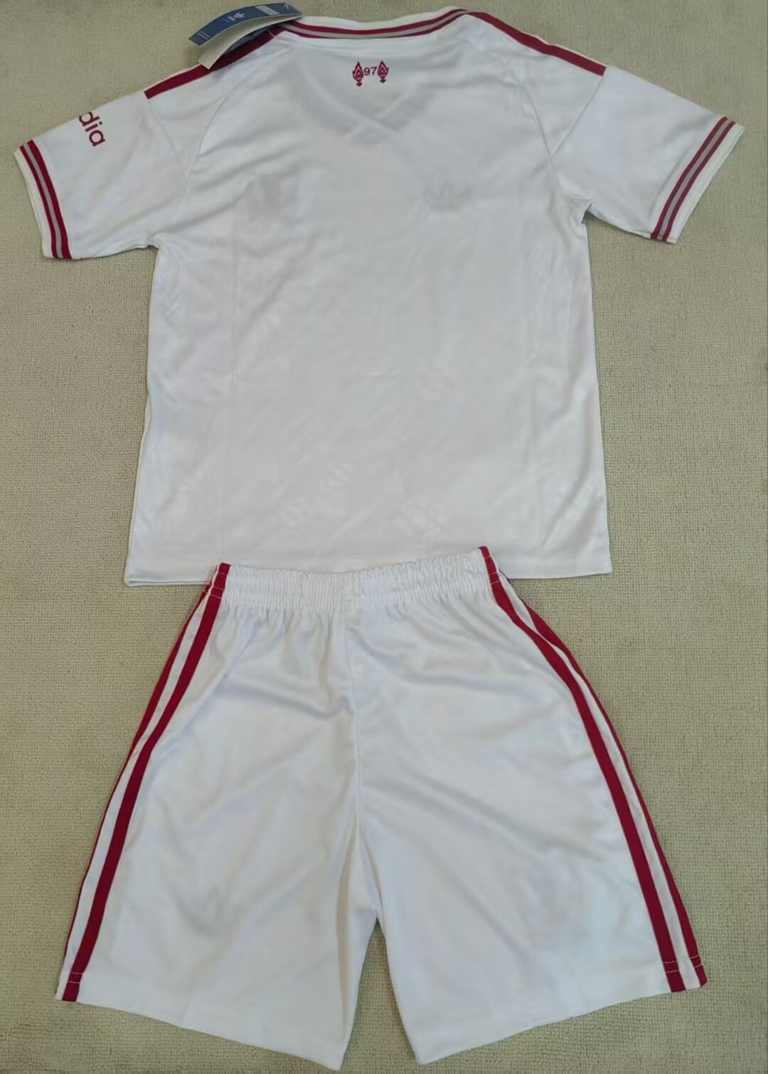 Liverpool 26/27 Kids Away White kit