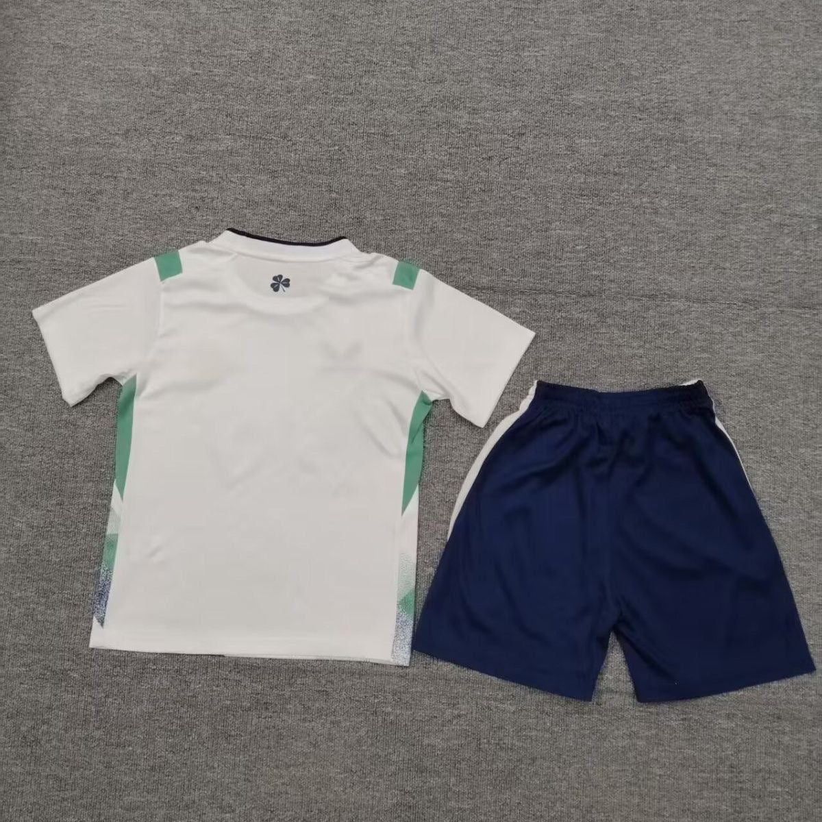 Ireland 26/27 Kids Away kit