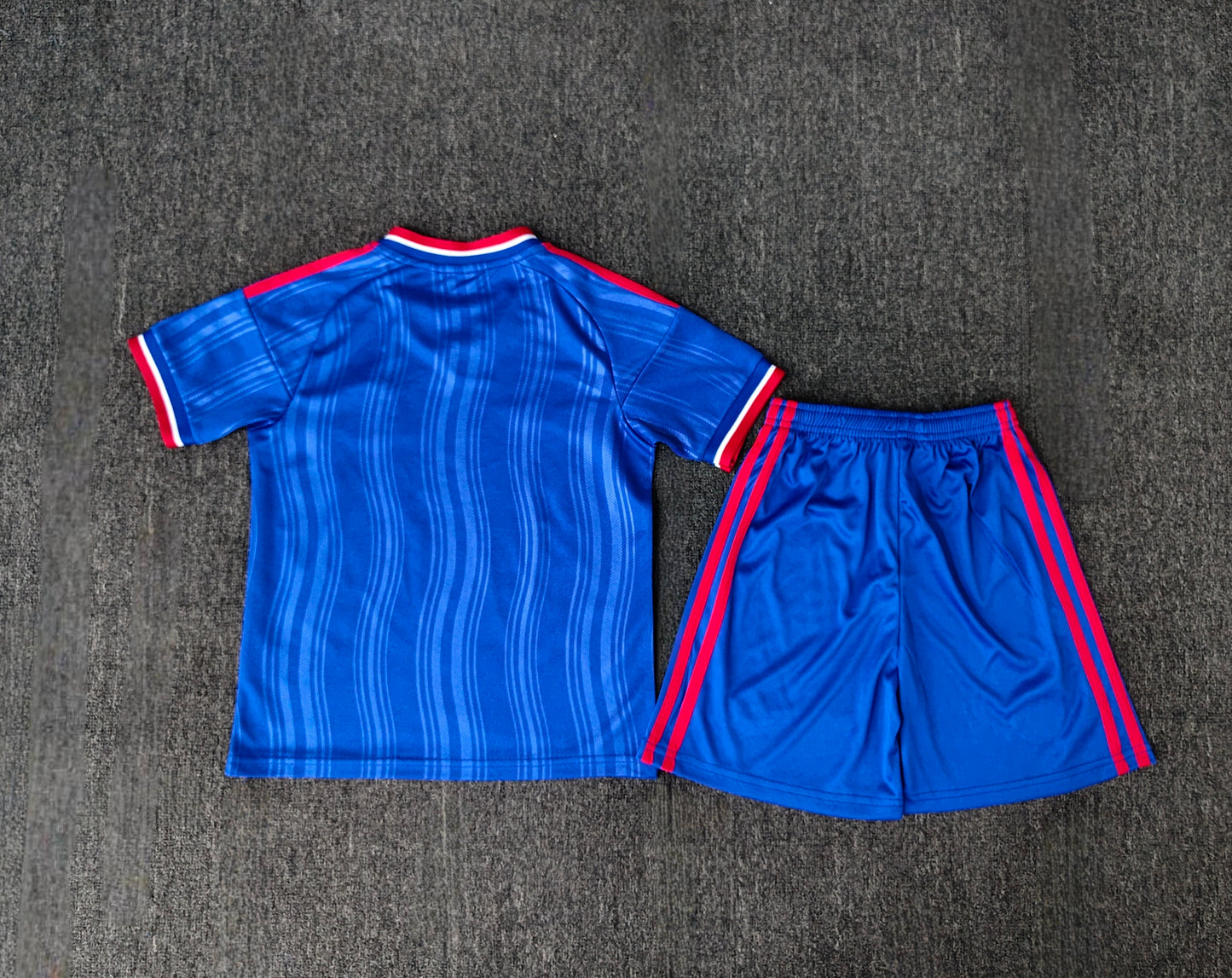 Manchester United 2026 Kids Away kit