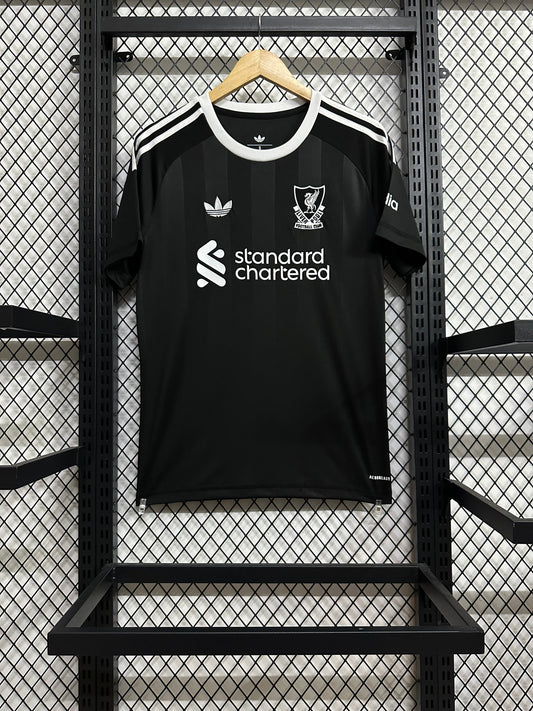 Liverpool 25/26 Fourth kit