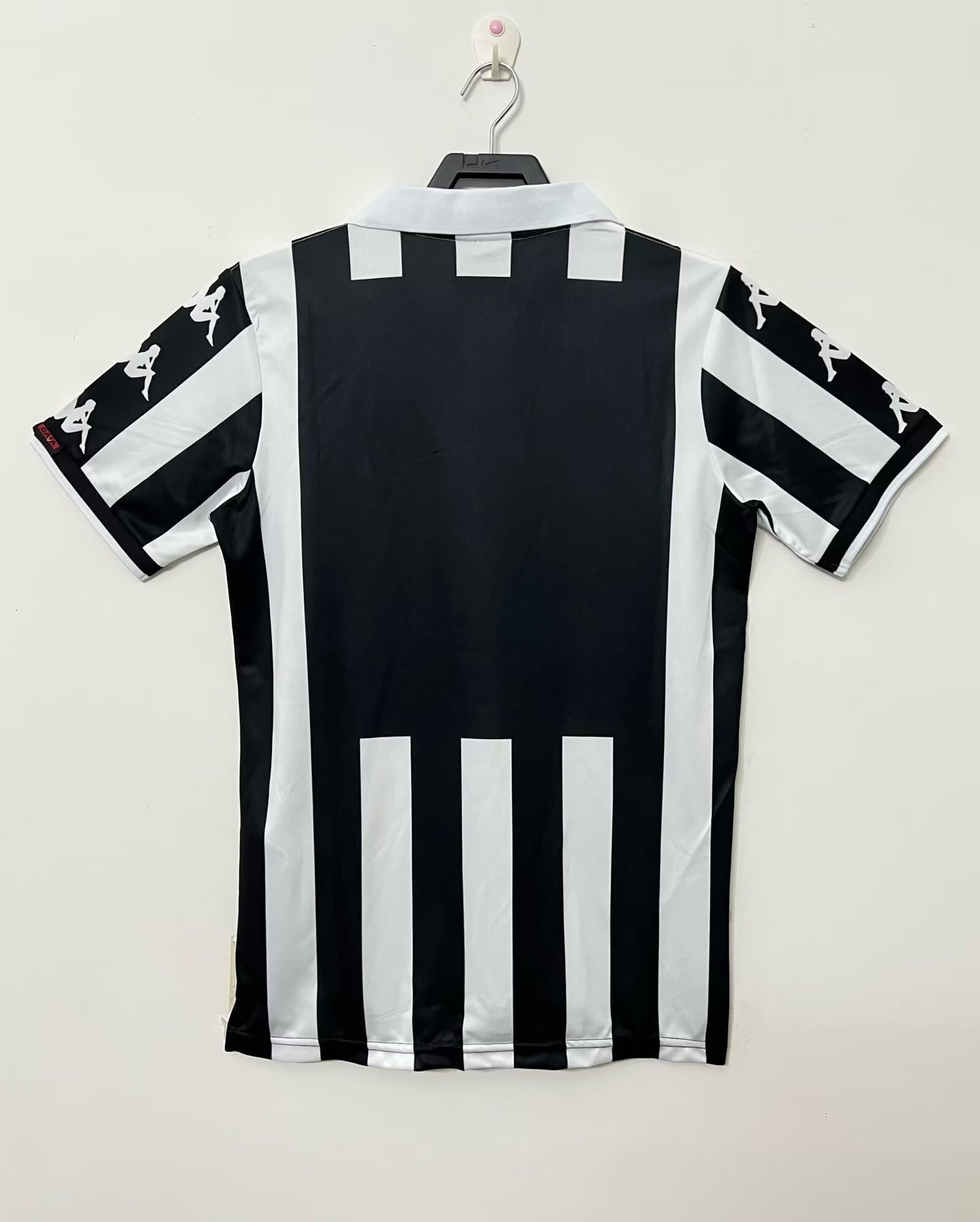 Juventus Retro 99/00 Home Kit – Retro Football Shirt