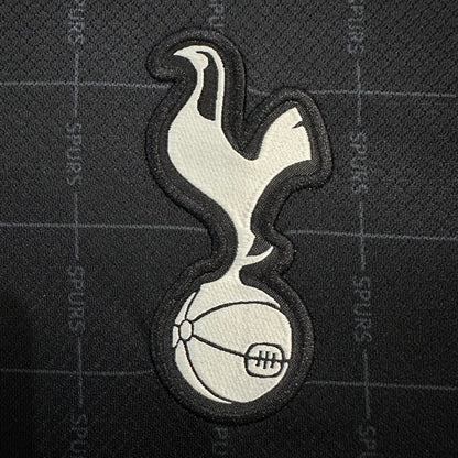 Tottenham Hotspurs 25/26 Away black kit