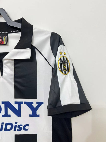 Juventus Retro 97/99 Home Kit – Retro Football Shirt