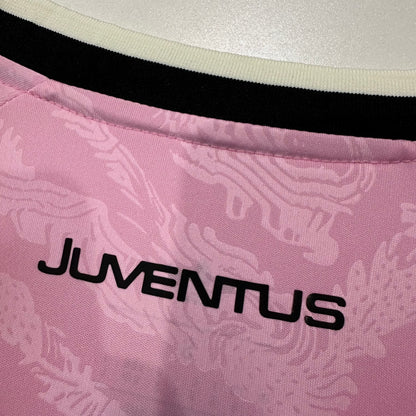 Juventus 26/27 Away Pink kit