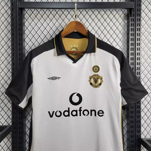 Manchester United Retro 01/02 Away kit