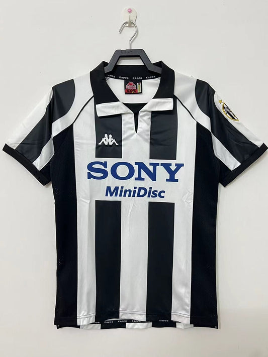 Juventus Retro 97/99 Home Kit – Retro Football Shirt
