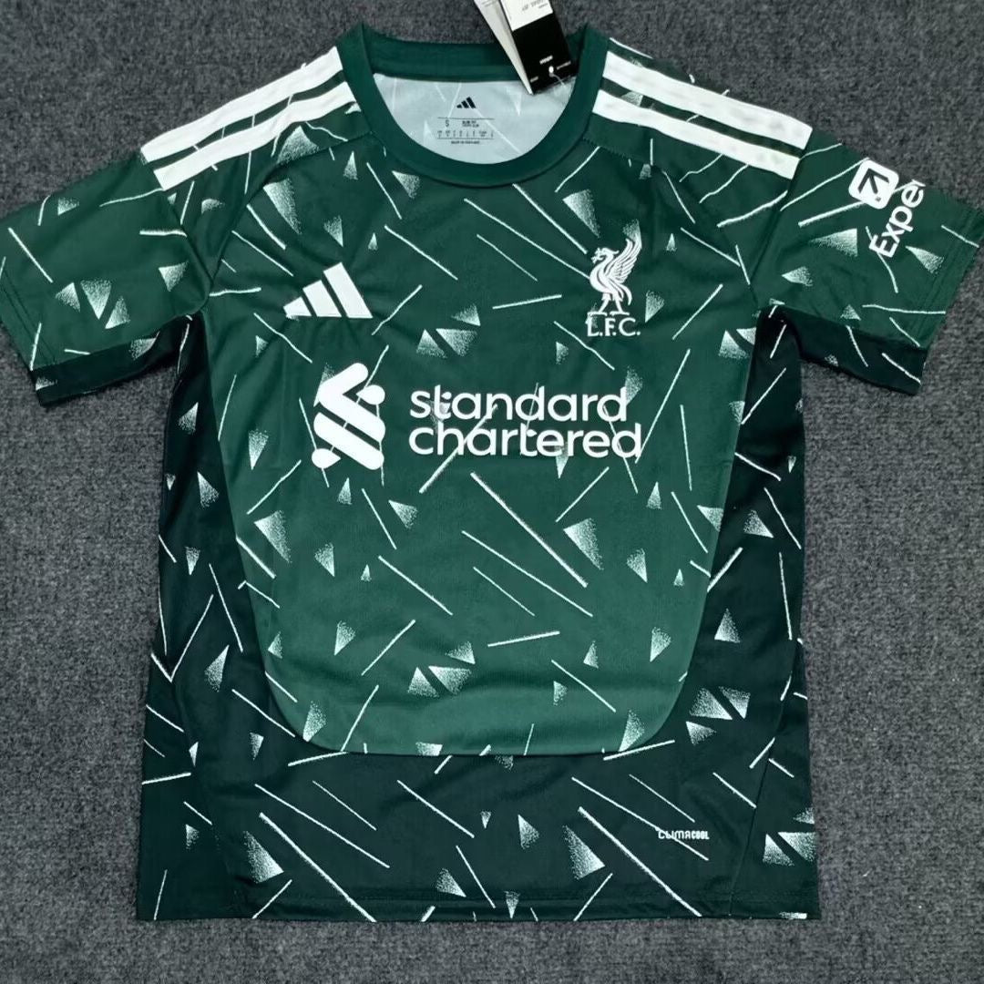 Liverpool 26/27 Away Green kit