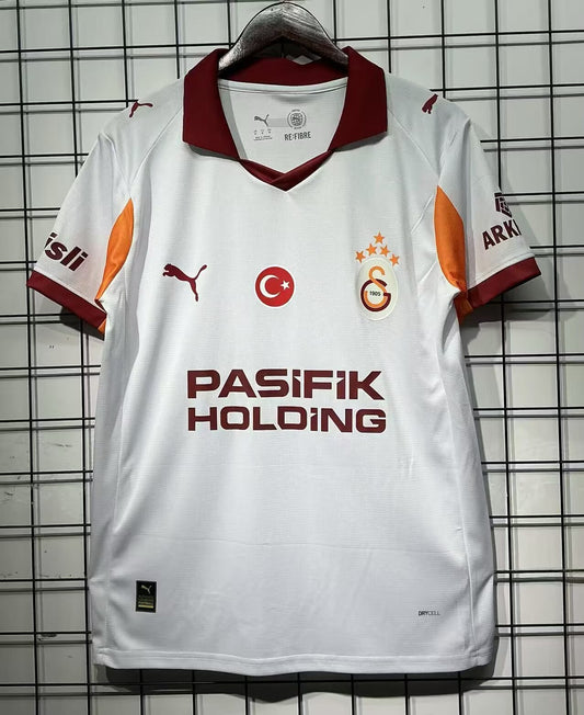 Galatasaray 25/26 Away kit