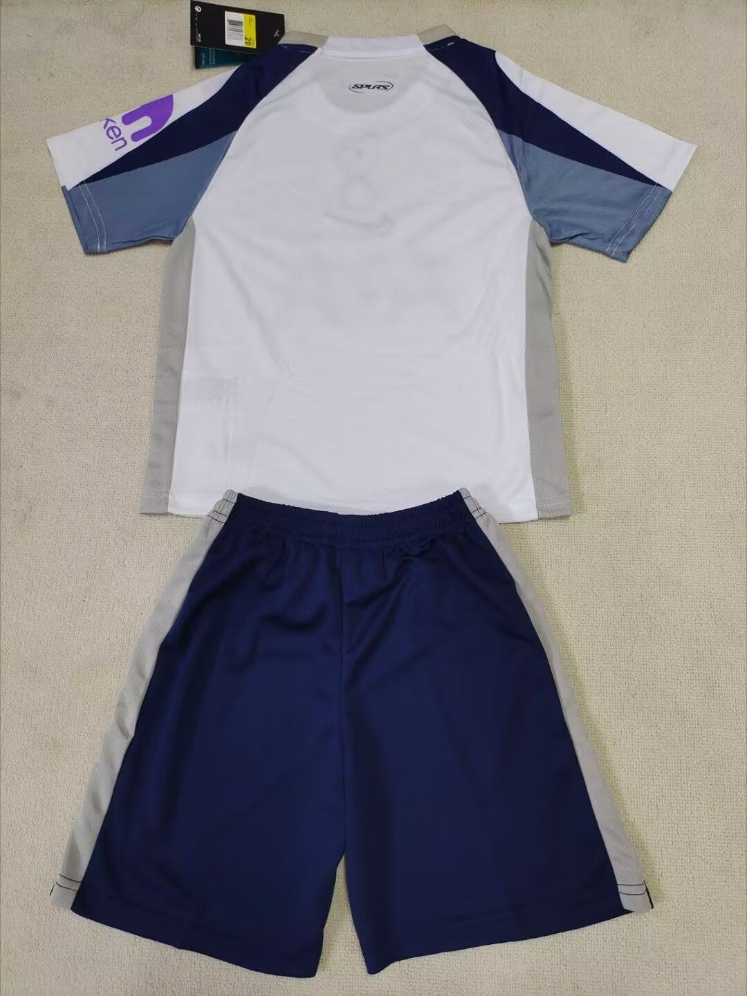 Tottenham Hotspurs 25/26 Kids Home kit