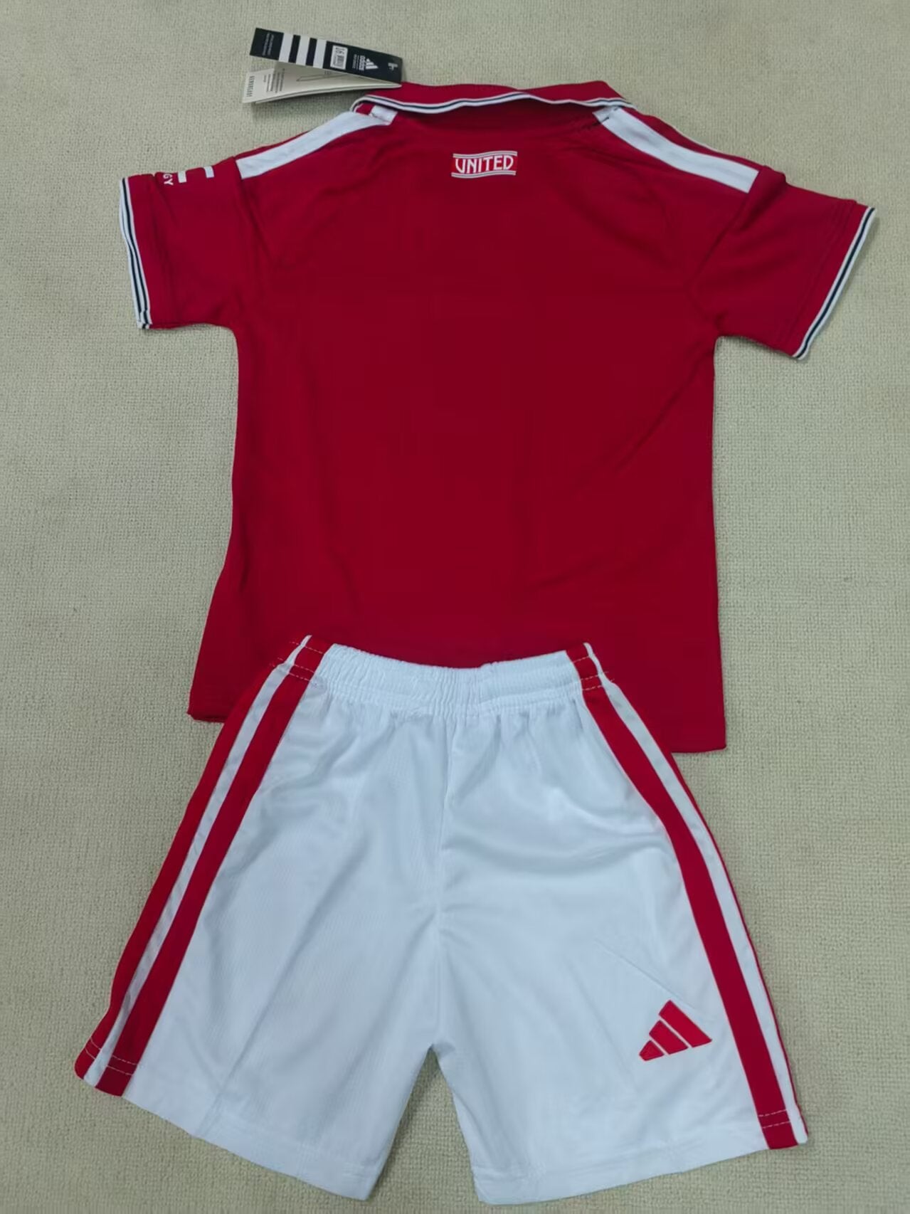Manchester United 26/27 Kids Home kit