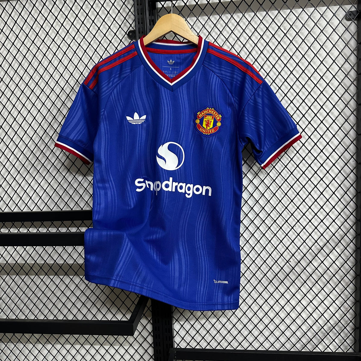 Manchester United 26/27 Away Blue kit