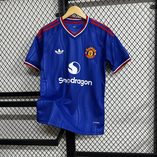 Manchester United 26/27 Away Blue kit