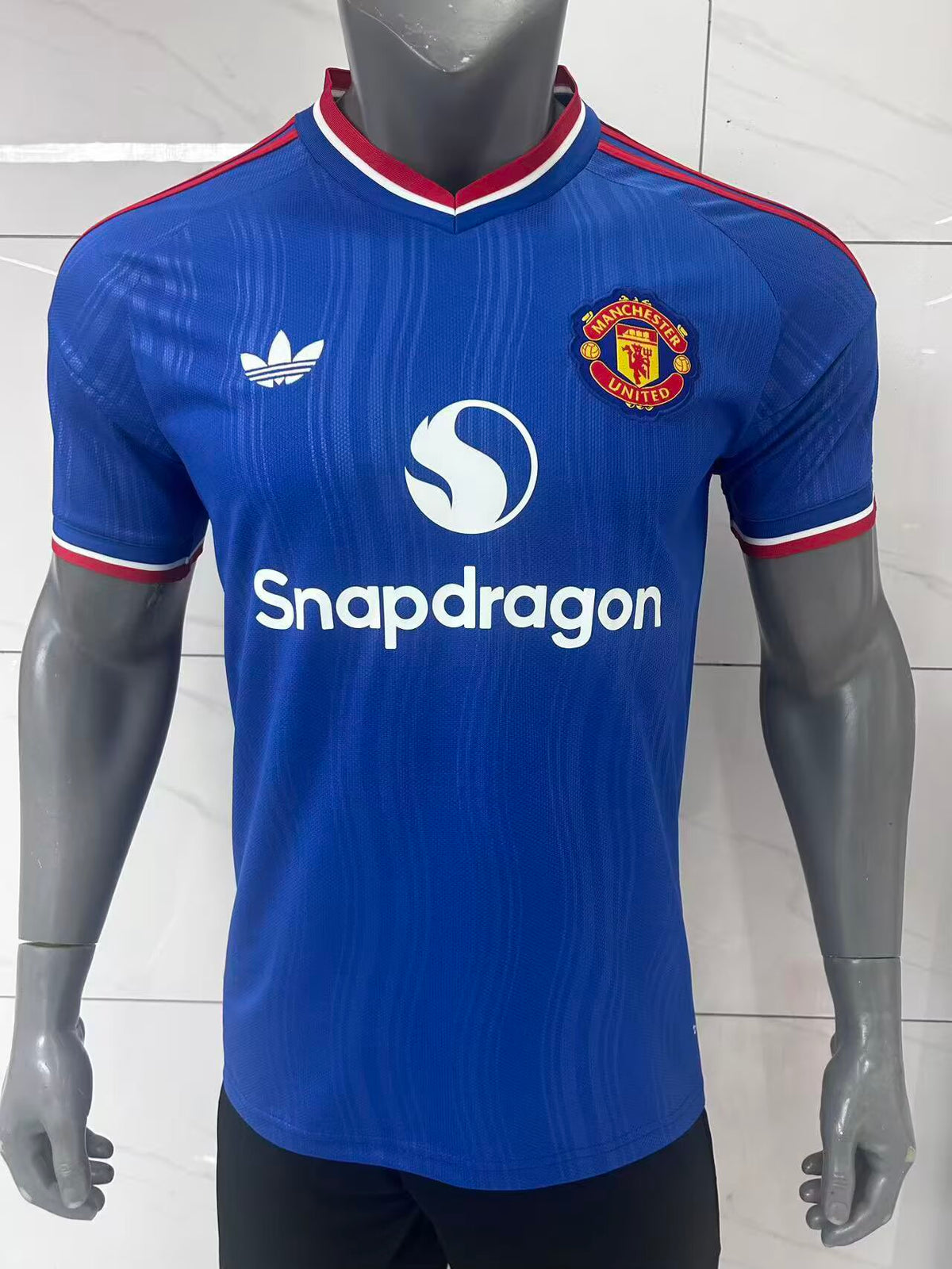 Manchester United 26/27 Away Blue kit