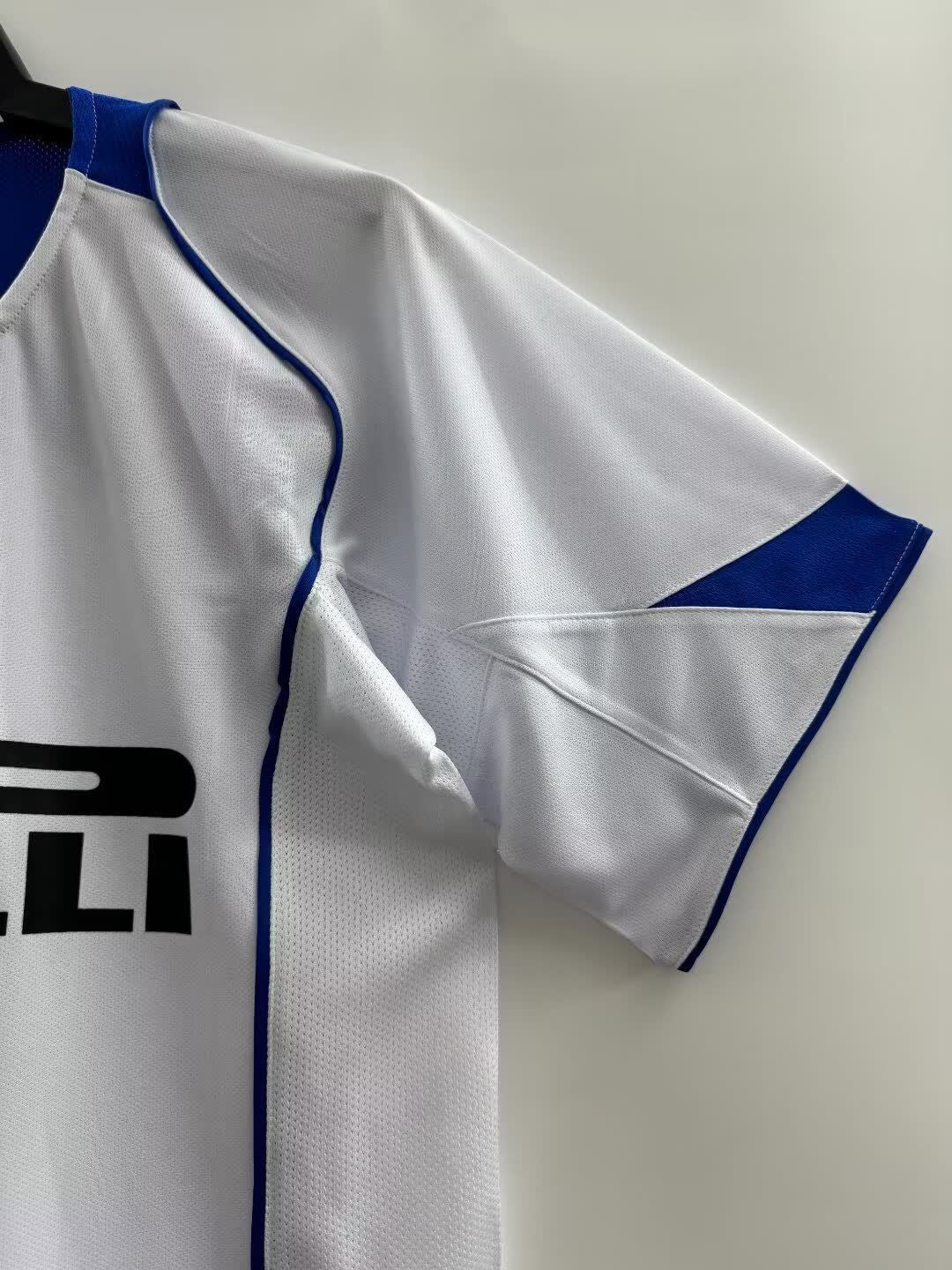 Inter Milan Retro 2004/05 Away Kit- Retro Football Shirt