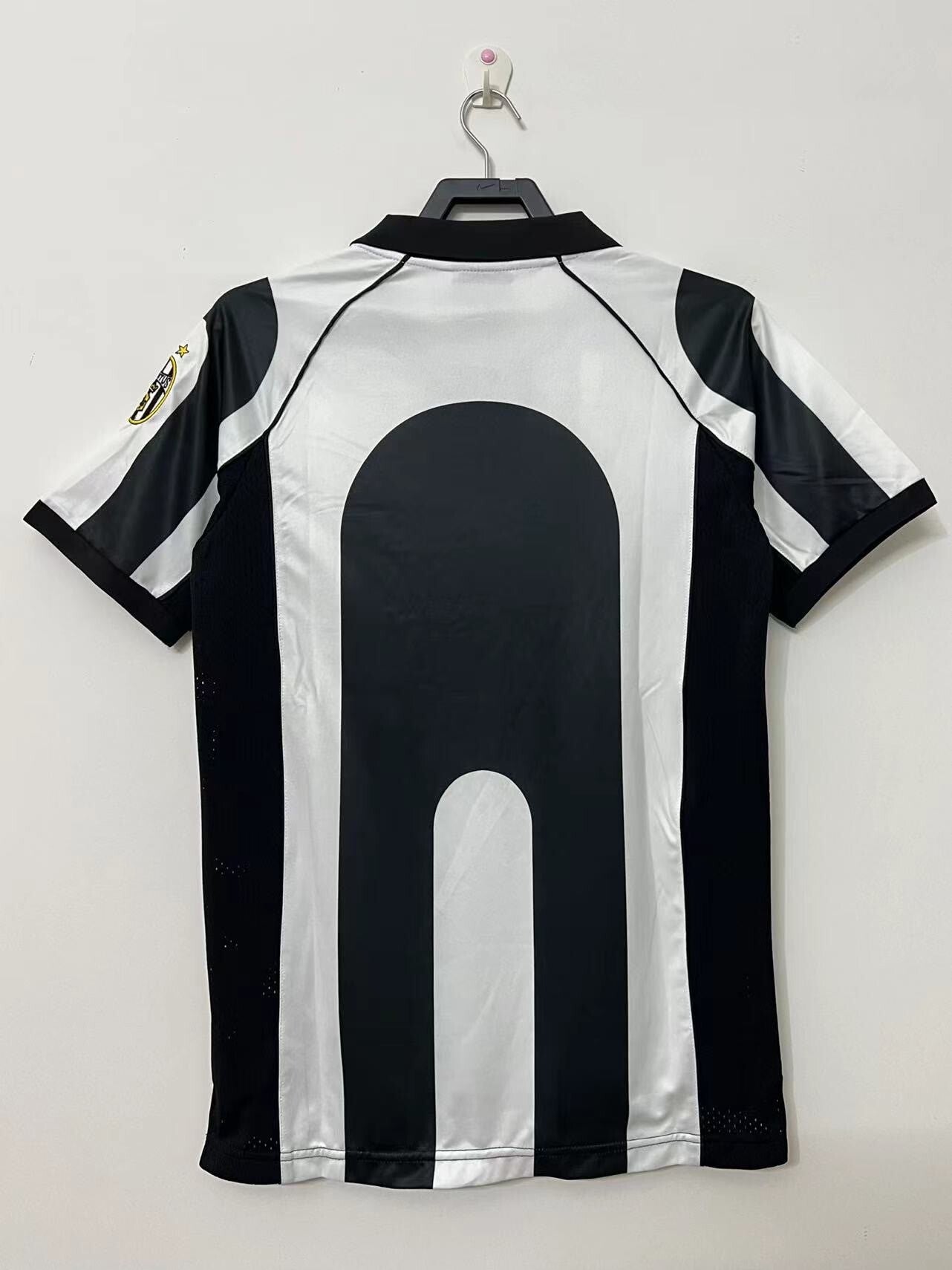 Juventus Retro 97/99 Home Kit – Retro Football Shirt