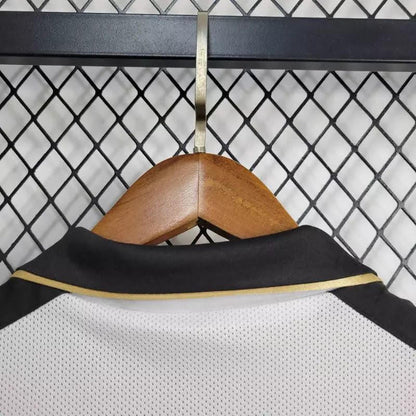 Manchester United Retro 01/02 Away kit