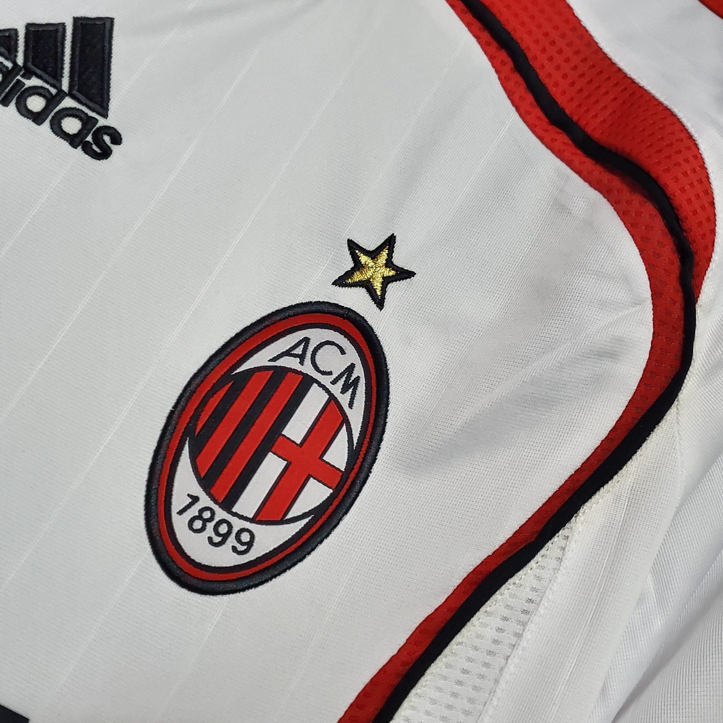 AC Milan Retro 06/07 Away Kit – Retro Football Shirt