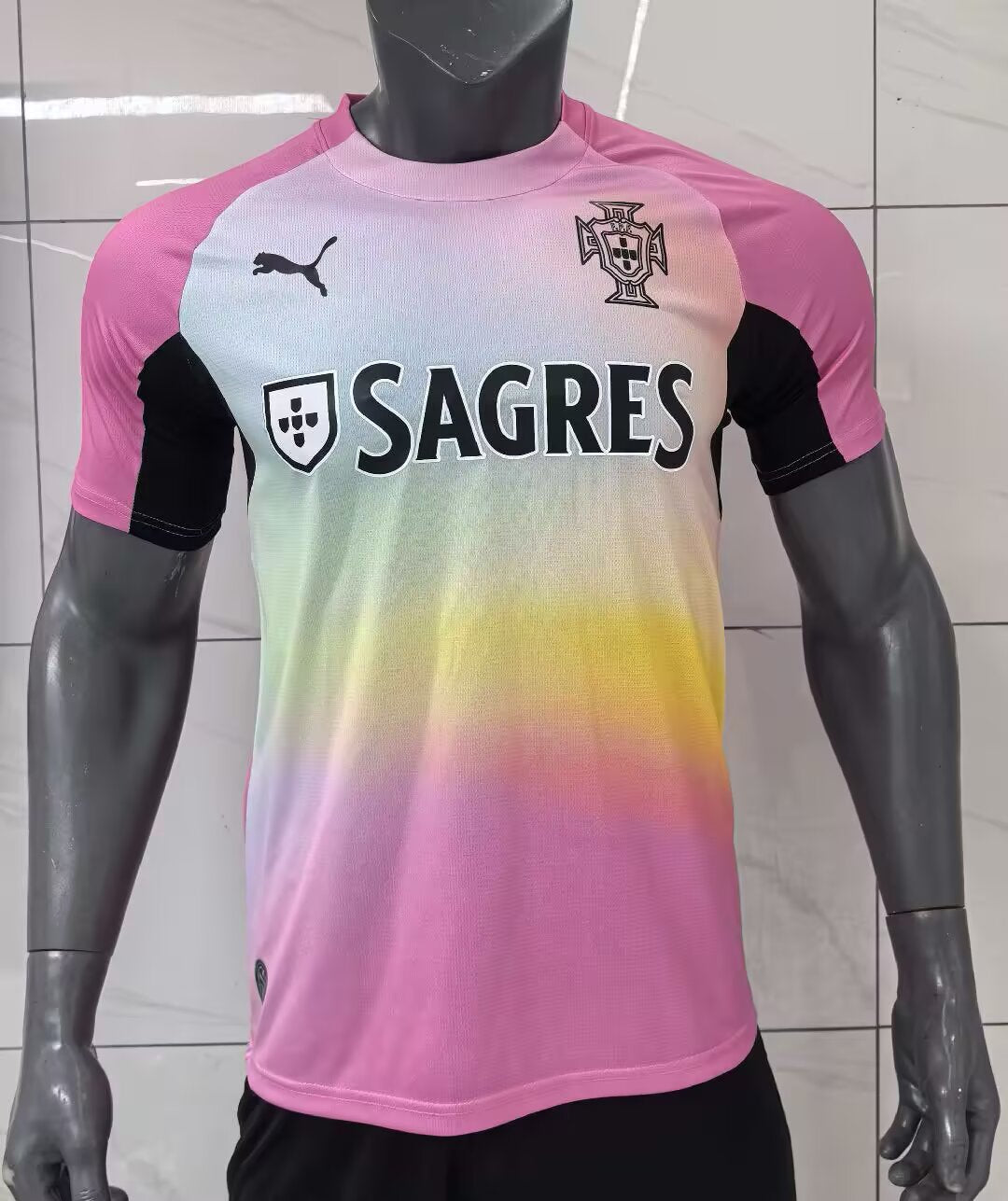 Portugal 26/27 Colorful kit