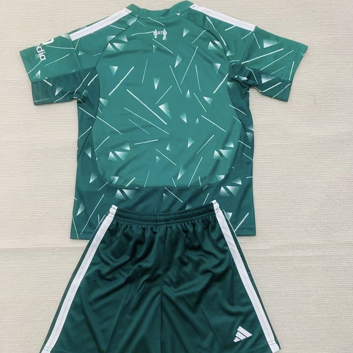 Liverpool 26/27 Kids Away Green kit