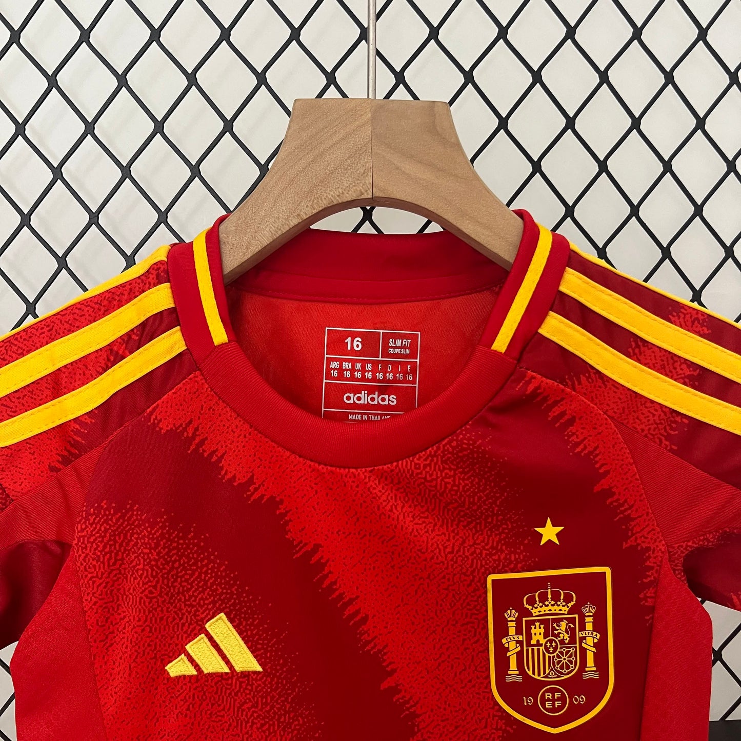 Spain 24/25 Kids kit