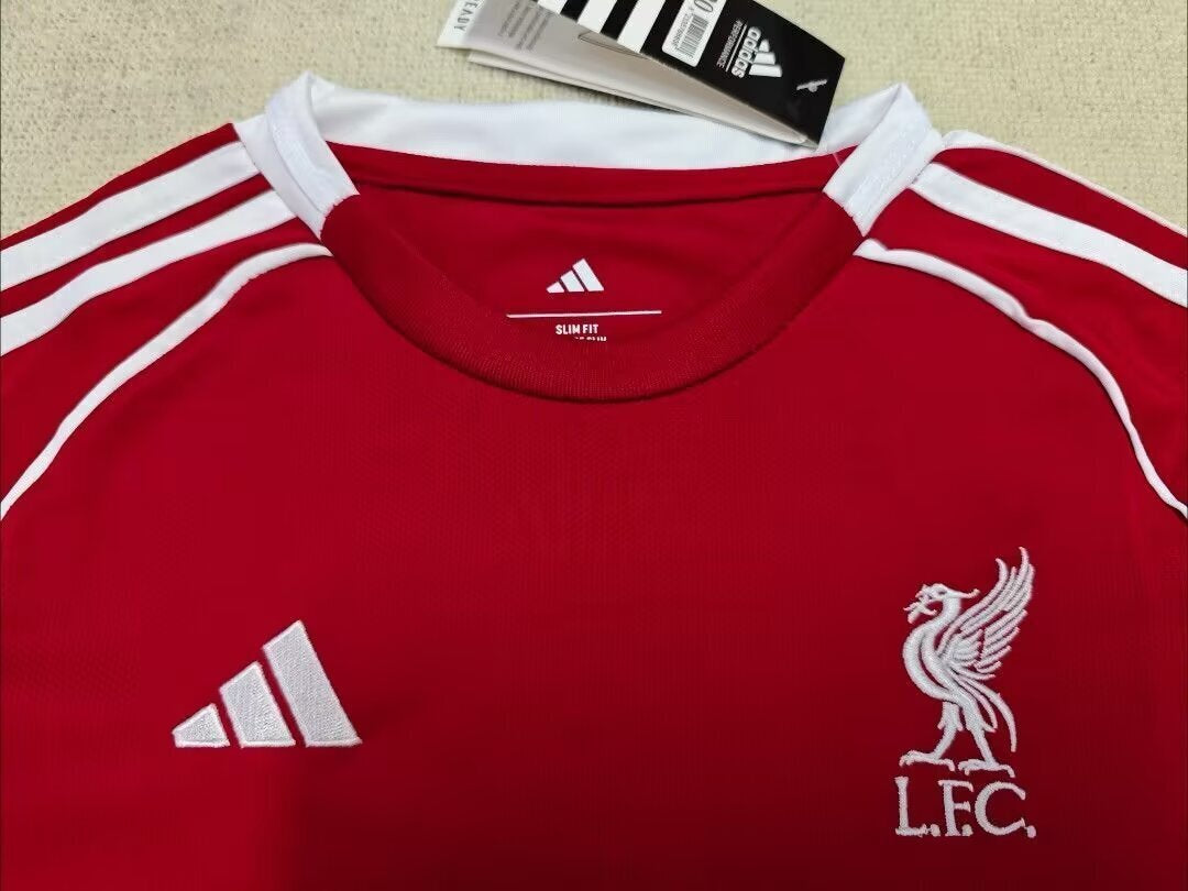 Liverpool 25/26 Kids Home kit
